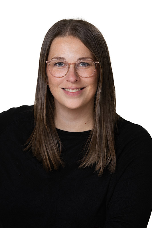 Nora Micket